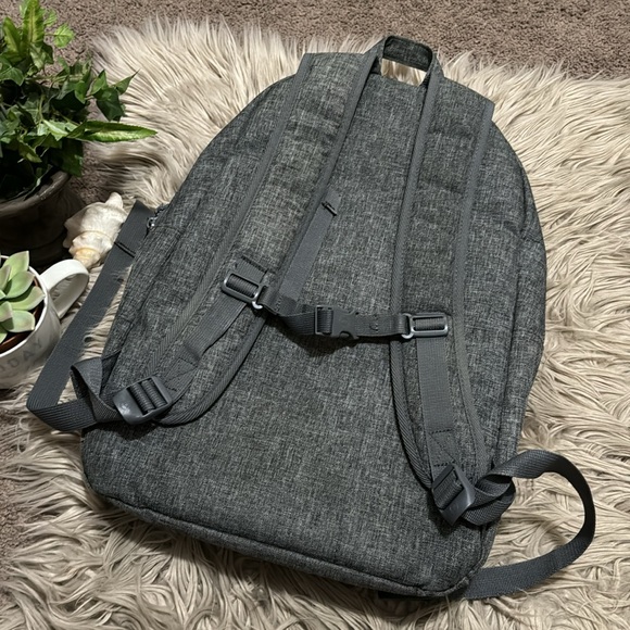 Herschel Backpack-Gray Tweed-Large Sz-Multi Compartment - Picture 3 of 16